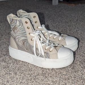 P.F. Flyers Woman Size 7 Gold And Tan Sneakers